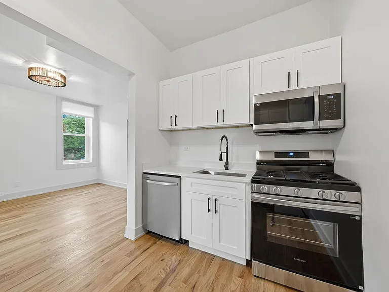 1514 W Fry St #2 — Photo 8