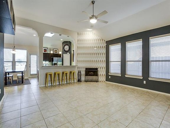 5th image of 612 Atascosa Ave