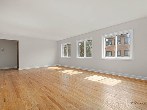 2nd image of 7355 N Ridge Blvd APT 2A