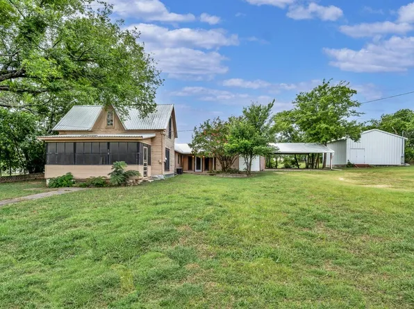 410 S Cleveland, Meridian, TX 76665