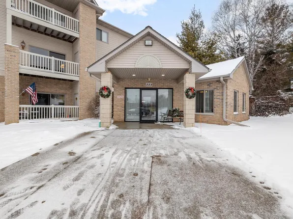 223 Fifth STREET #319, Hartford, WI 53027