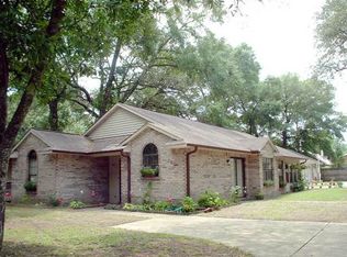 381 Iowa St, Valparaiso, FL 32580