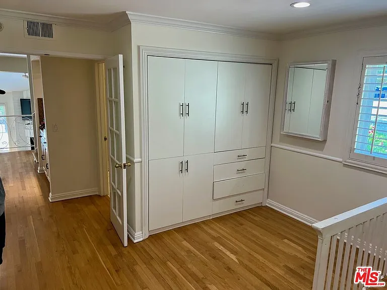 1586 Palisades Dr — Photo 17