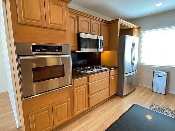 4th image of 2456 238th St