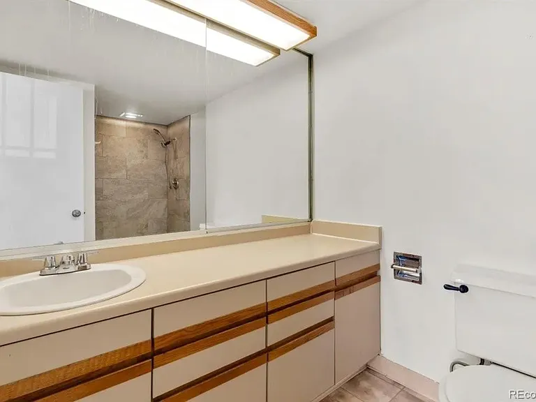 1685 S Kenton Way — Photo 13