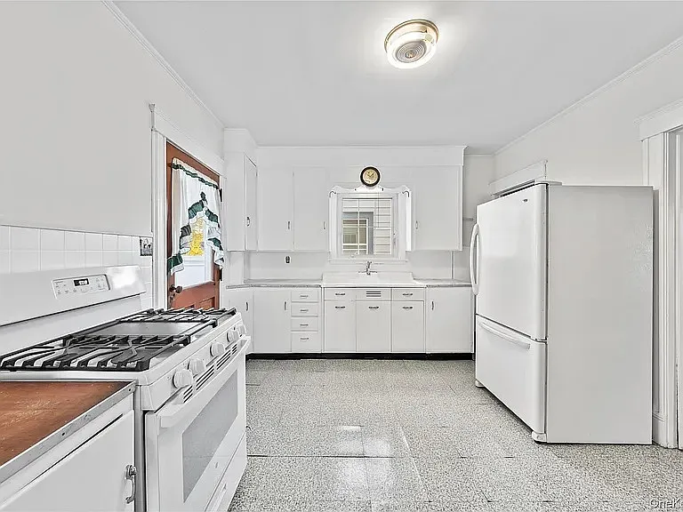 47 Prairie Ave #1 — Photo 15