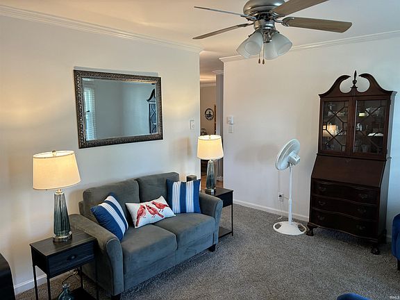 5th image of 1755 E Wren Blvd