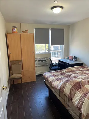 Sold by Remax Real Estate Professionals | media 21