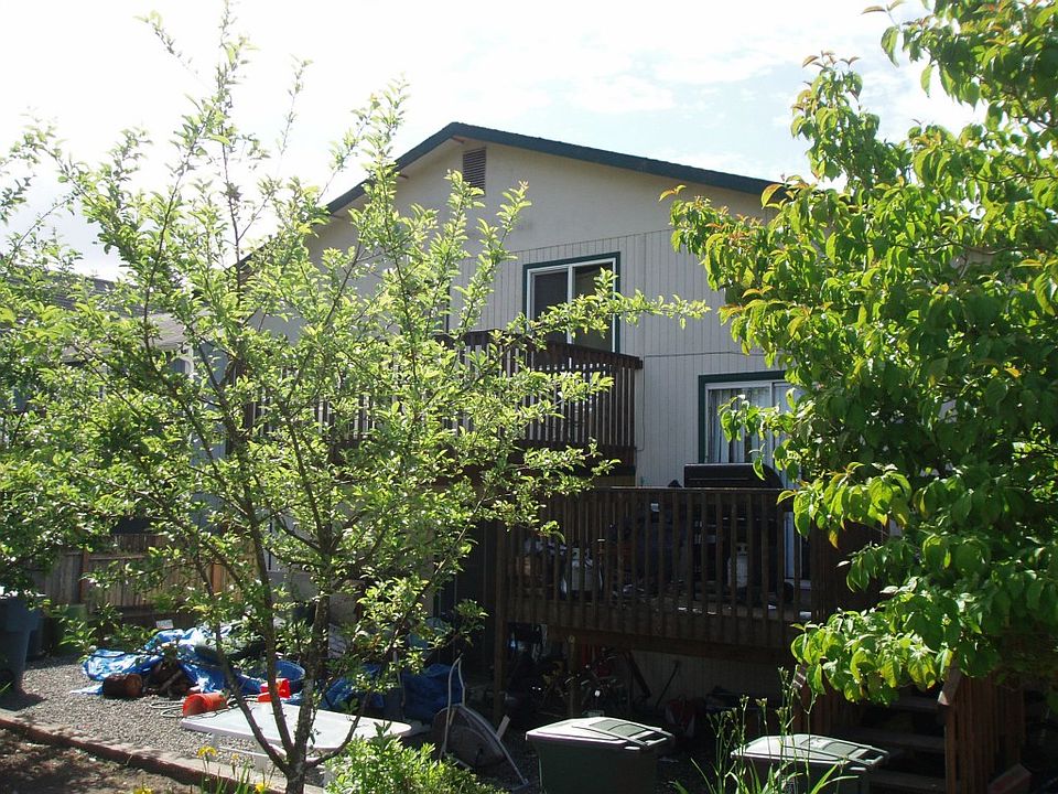 2nd image of 804 20th St