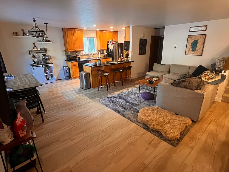 8624 Brook Ave — Photo 3