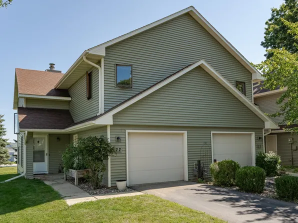 22 Elton Ridge Ct NW, Rochester, MN 55901
