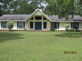 2754 Tallokas Rd, Moultrie, GA 31788