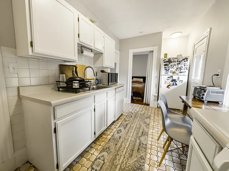 55 Hall Ave #2R — Photo 13