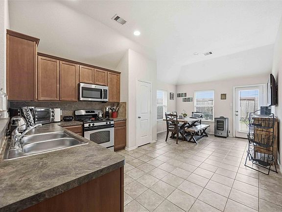 5th image of 1923 Marble Stone Ln