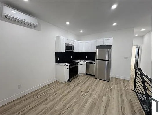 2 bed, 750 sqft, $1,500 — Photo 4