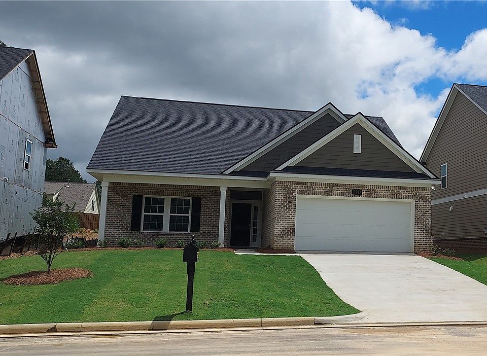 2807 Long Dr, Court Auburn, AL 36832 Zillow