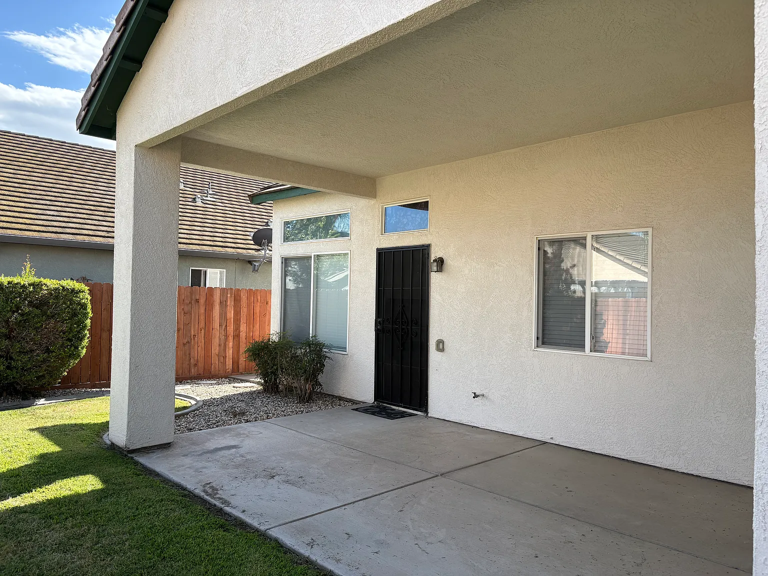 2 bed, 1481 sqft, $2,400 — Photo 4
