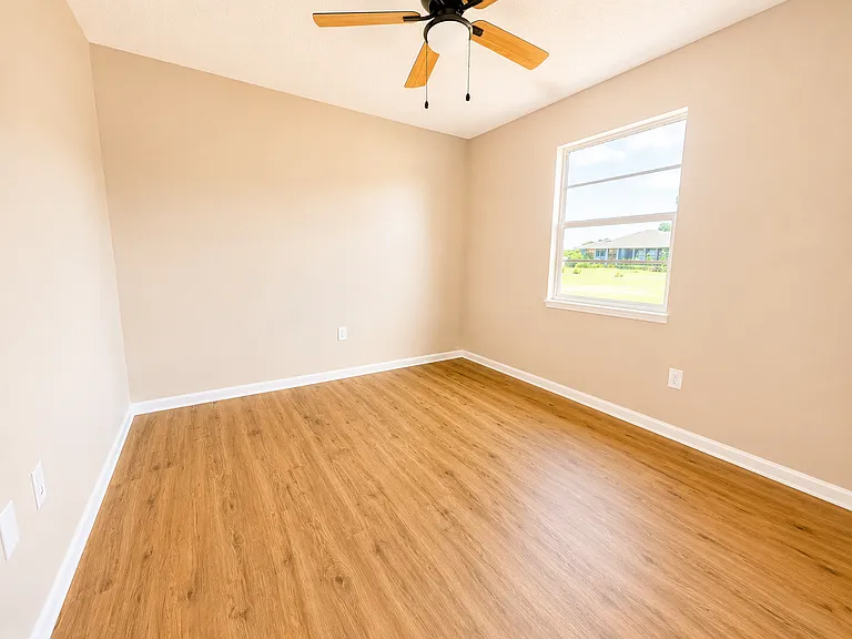 21491 Webbwood Ave — Photo 9