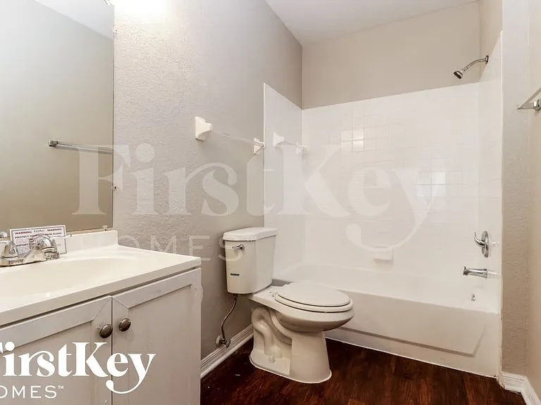 2849 Peake St — Photo 10