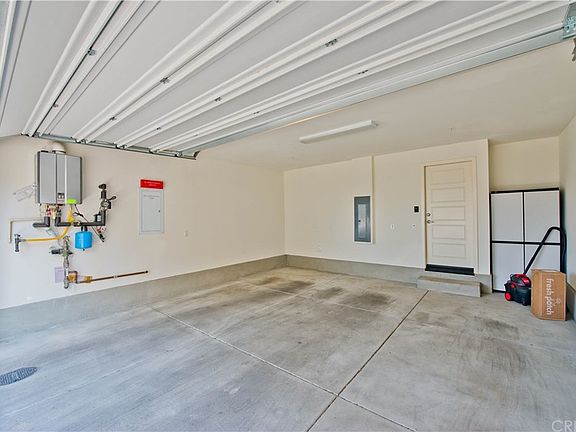 3rd image of 19549 Astor Pl