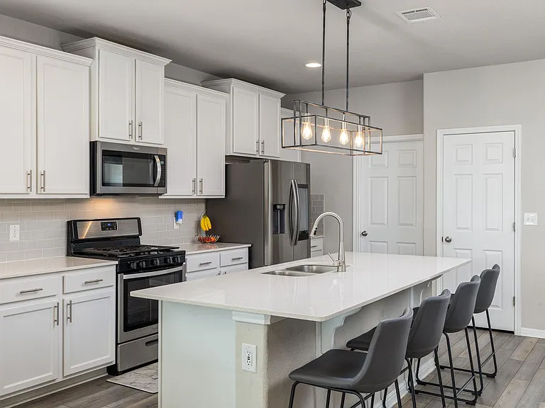453 Arrowhead Vine St — Photo 6