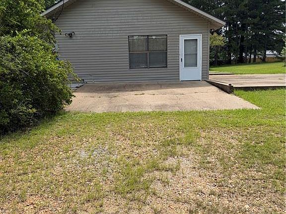 3rd image of 1003 Dyson Creek Rd