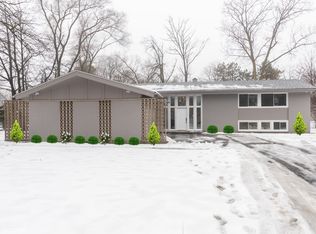 276 Larkspur Dr, Highland Park, IL 60035