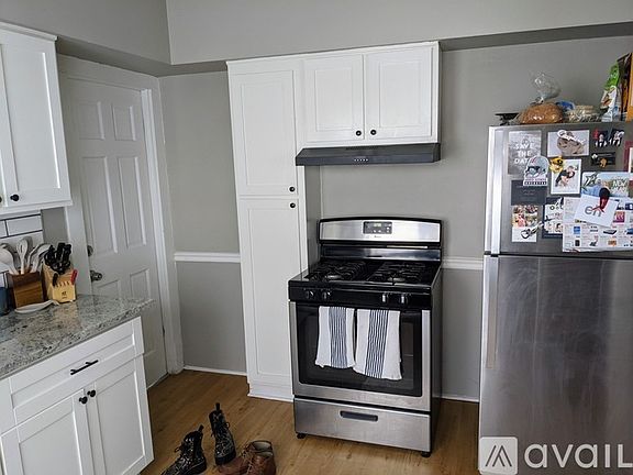 4th image of 1246 Cook Ave #1248