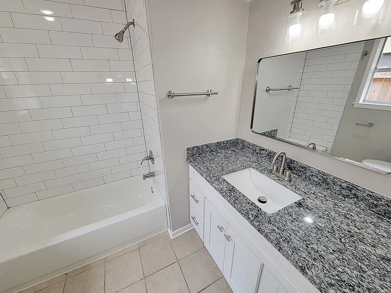 1803 Cypress Dr — Photo 33