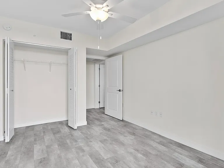 1265 W 31st St #108 — Photo 3