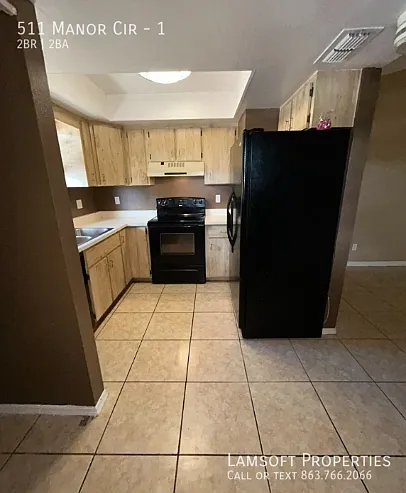 511 Manor Cir #1 — Photo 18