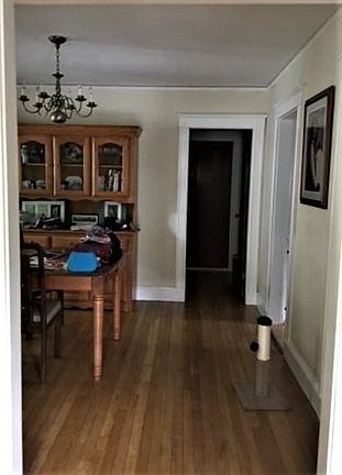2nd image of 190 Norfolk St #2