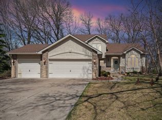 333 Linda Ct, Lino Lakes, MN 55014