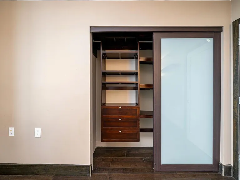 551 Observer Hwy #14D — Photo 25