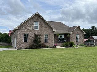 8960 New Chapel Rd, Springfield, TN 37172