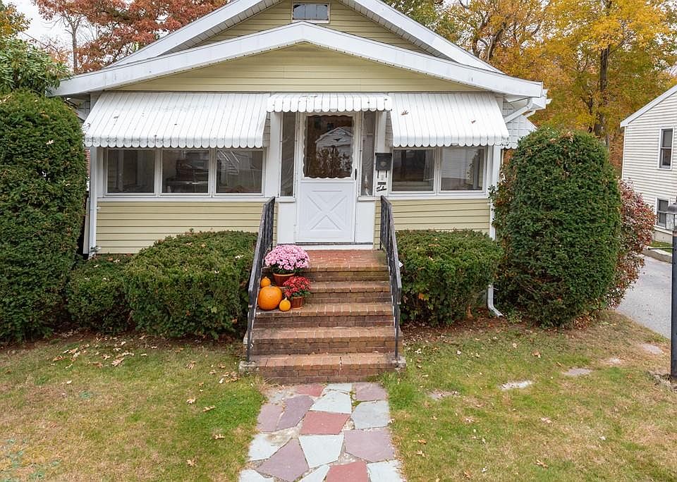 12 Shields Ave, Brockton, MA 02301 Zillow