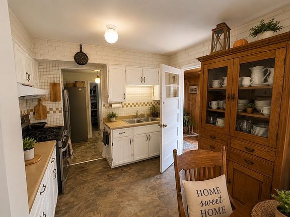 4th image of 113 Holly Ave