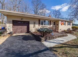 16 Oakland Rd, Jamesburg, NJ 08831