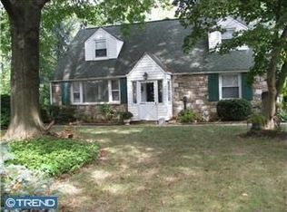 519 Haws Ln, Oreland, PA 19075
