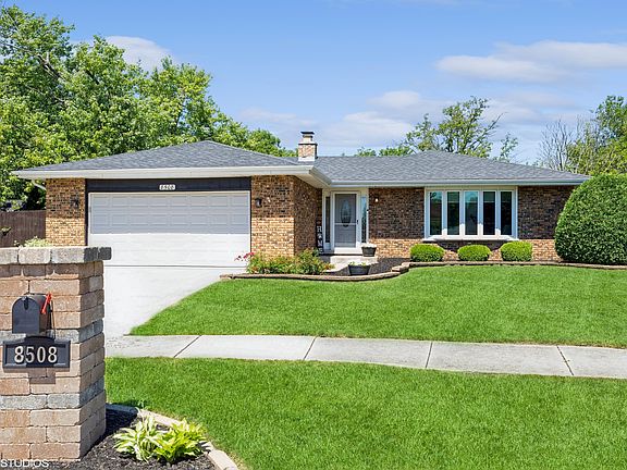 2nd image of 8508 Teakwood Ct