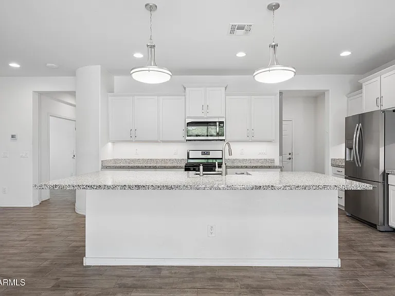 10445 E Tesla Ave — Photo 6