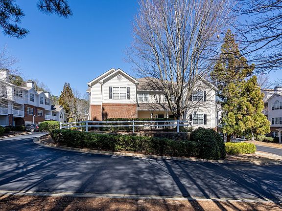 2nd image of 410 Spring Heights Ln SE #410