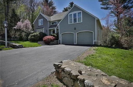 4th image of 95 Foxwood Dr