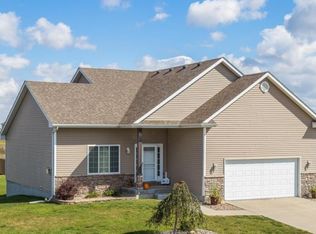 607 Mallard Pointe Dr NW, Bondurant, IA 50035