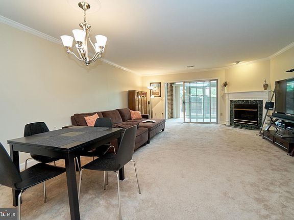 3rd image of 6924 Fairfax Dr Unit 112