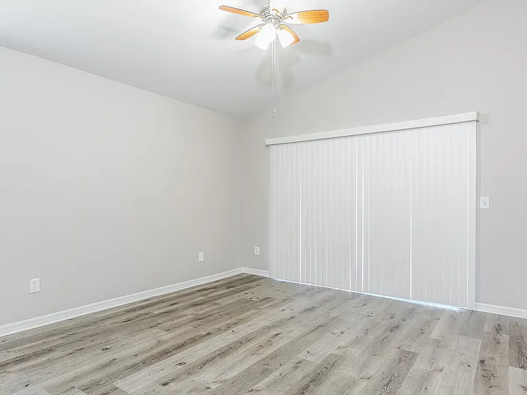 3027 Eagle Crossing Dr — Photo 3