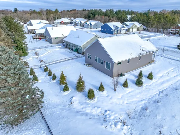 3483 87th St N, Stillwater, MN 55082