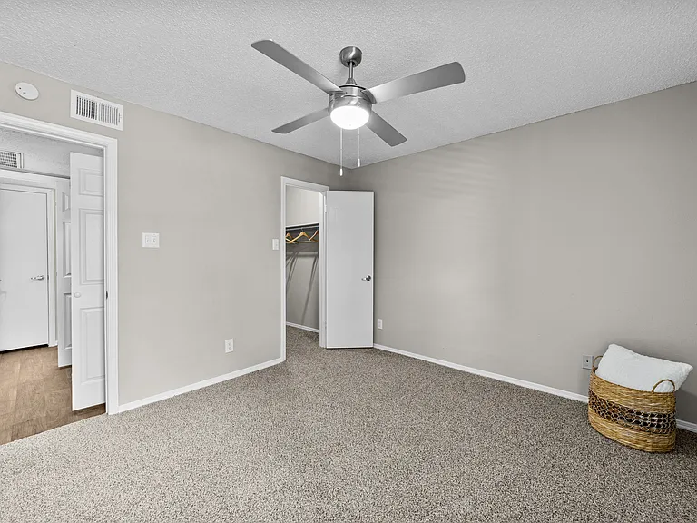 Trinity Village Apartments — Photo 32