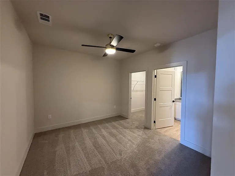District on the Etowah Apartments — Photo 327