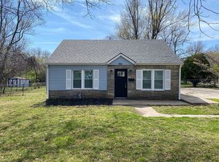 701 High Grove Rd, Grandview, MO 64030